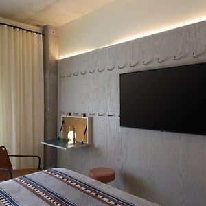 Queen Room Hearing Accesible